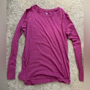 Athletic/casual long sleeve tee